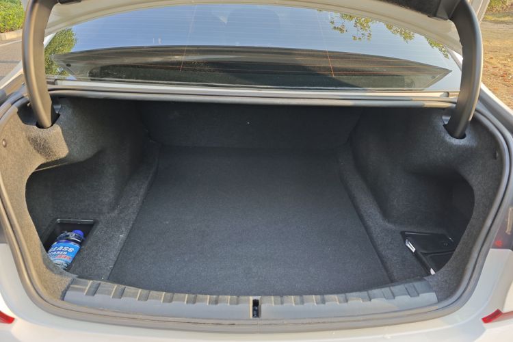 宝马3系 2021款 改款二 320Li M运动套装中控内饰7013