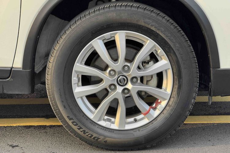 日产 奇骏 2020款 2.0L XL Premium CVT 2WD智联尊享版车身外观6007