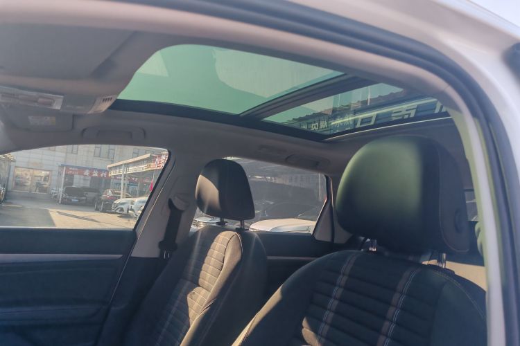 大众 朗逸 2019款 两厢 280TSI DSG舒适版 国VI局部细节9001