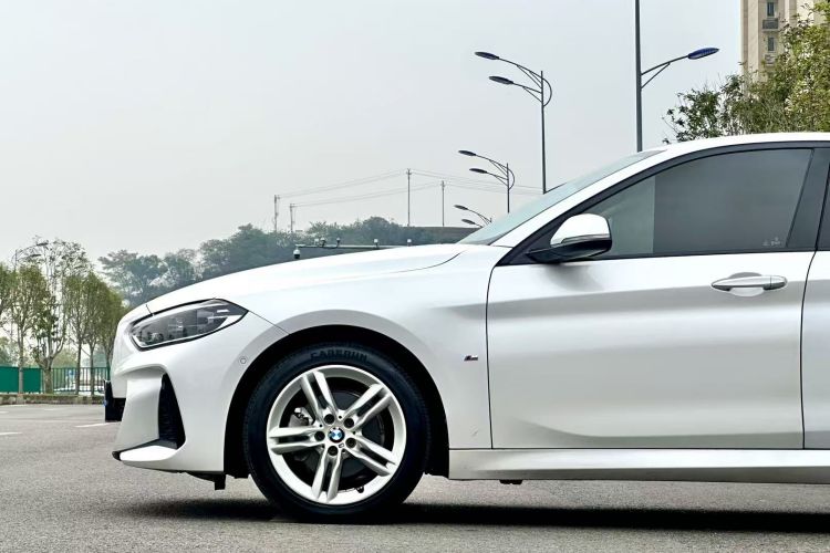 宝马1系 2019款 118i M运动套装车身外观6006