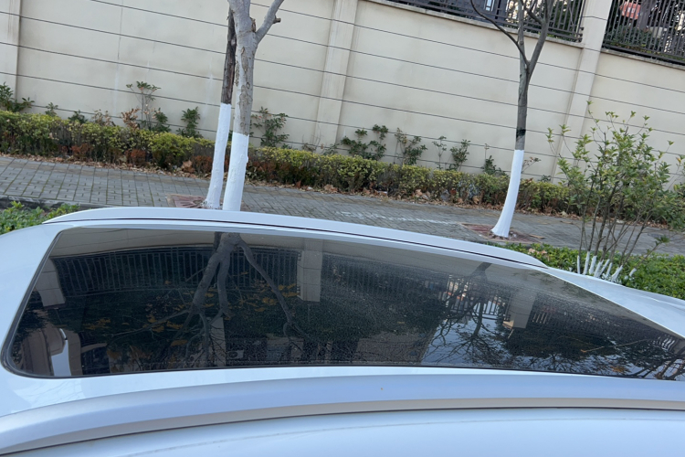 众泰SR9 2017款 2.0T 自动极致之光版局部细节57