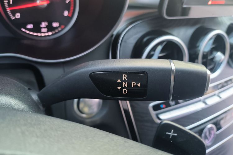 奔驰C级 2015款 改款 C 180 L 运动型局部细节18