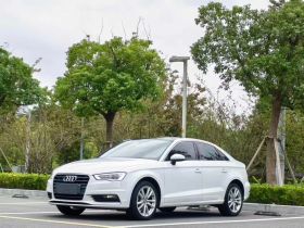 奥迪A3 2015款 Limousine 35 TFSI 百万纪念舒享型