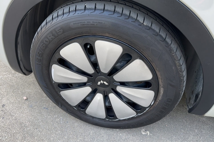 五菱汽车 五菱缤果 2023款 333km 灵犀互联+款车身外观6009