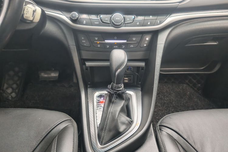 别克 英朗 2019款 18T 自动互联精英型 国VI局部细节18