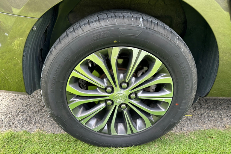 别克GL8 2020款 陆上公务舱 652T 豪华型车身外观6001