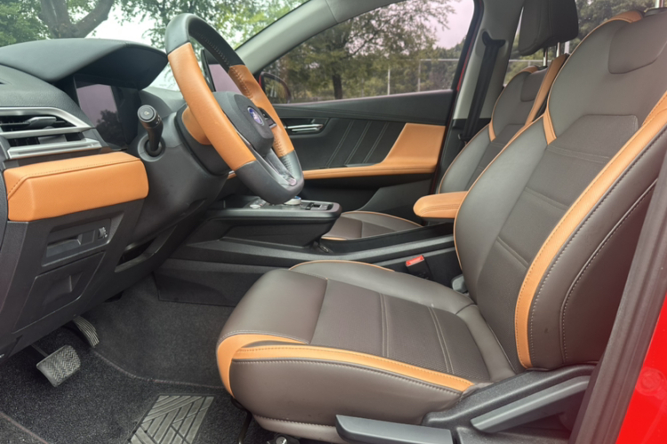 比亚迪e2 2020款 升级版 高续航版 豪华型中控内饰7004