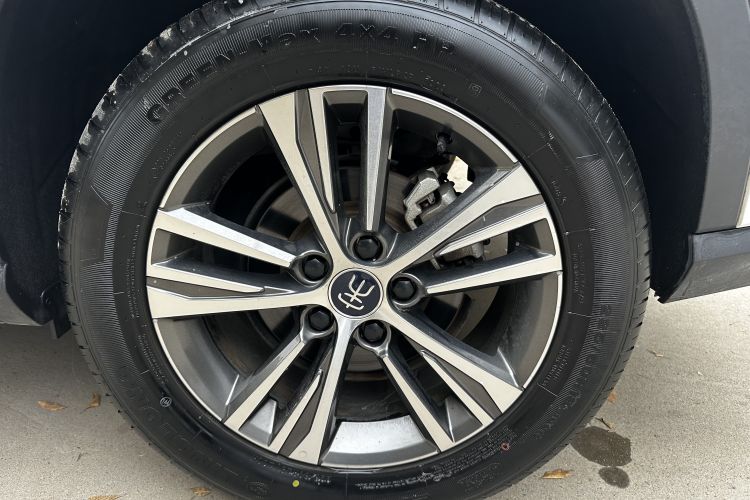 比亚迪 宋Pro 2019款 1.5T 自动精英型车身外观6006