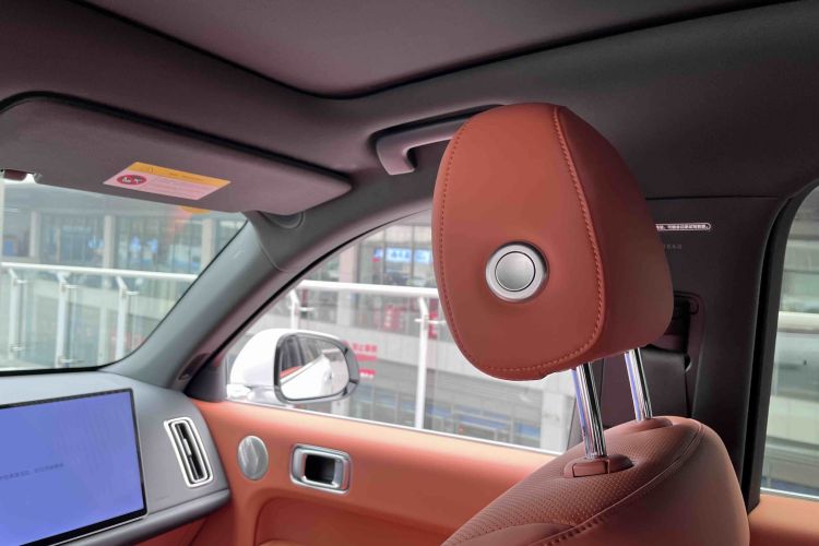 理想汽车 理想L6 2024款 Max中控内饰7012