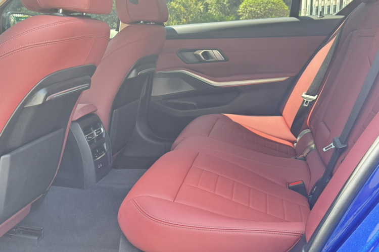 宝马3系 2022款 325Li M运动套装中控内饰7008