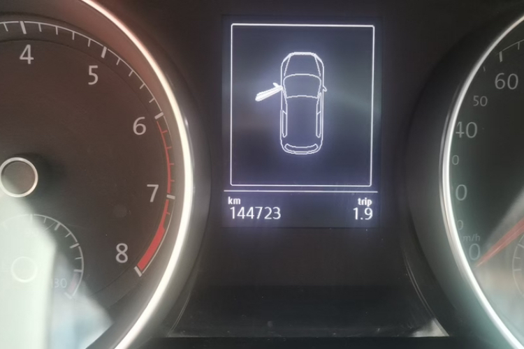 大众 高尔夫 2018款 230TSI 自动舒适型中控内饰15