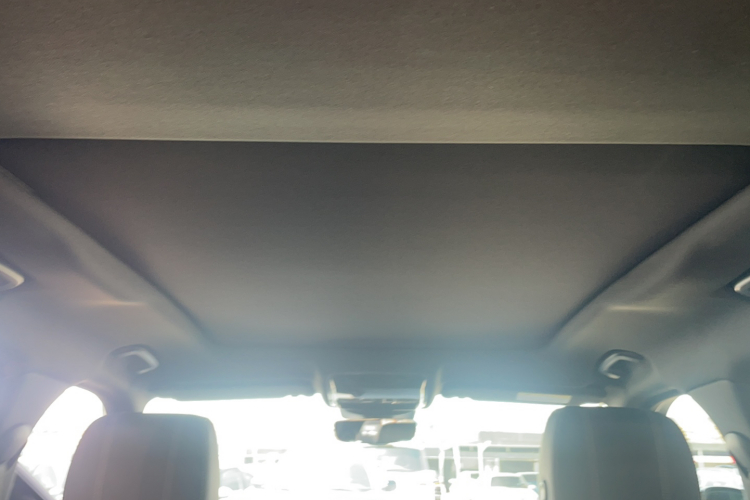 路虎 揽胜星脉 2020款 P250 R-DYNAMIC S局部细节22