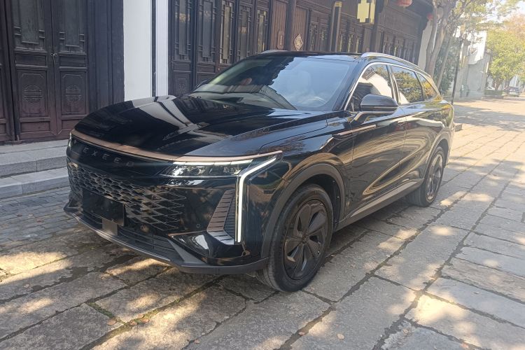 星途瑶光 2023款 400T 四驱奢享版车身外观1