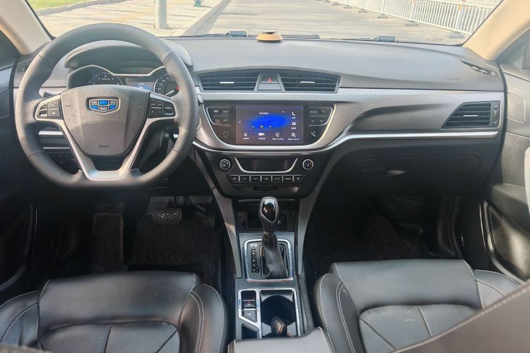 吉利汽车 帝豪 2017款 三厢百万款 1.5L CVT向上版中控内饰7001