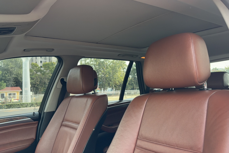 宝马X5(进口) 2011款 xDrive35i 领先型局部细节9007