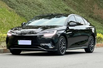 比亚迪 海豹 2023款 DM-i 1.5T 121km 尊荣型