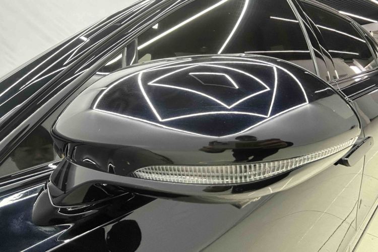 红旗H9 2024款 2.0T 旗享 私享风尚版车身外观6007