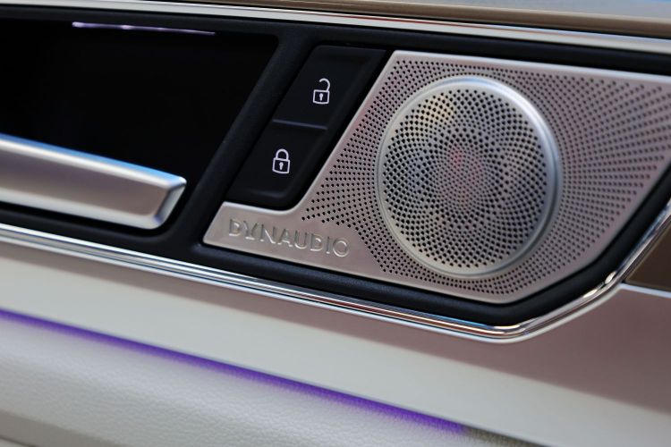 大众 威然 2020款 380TSI 旗舰版局部细节9002