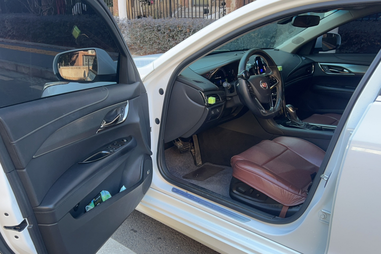 凯迪拉克ATS-L 2014款 25T 舒适型中控内饰7003
