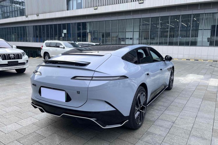 阿维塔12 2023款 650 三激光四驱性能版车身外观6009