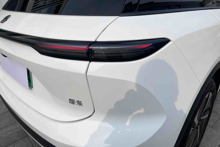 蔚来ES6 2024款 75kWh车身外观6013