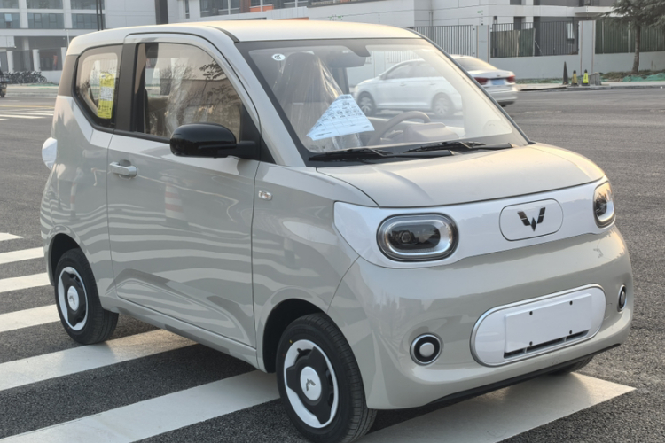 五菱汽车 宏光MINIEV 2024款 第三代 215km 青春版车身外观6002