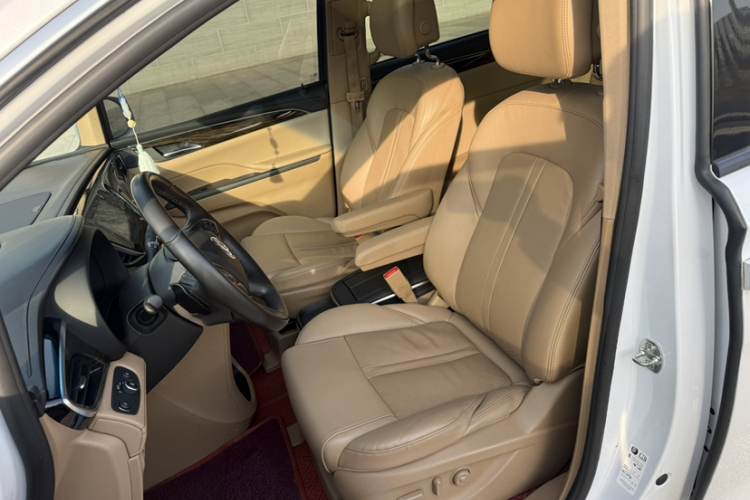 别克GL8 2018款 ES 28T 豪华型 国VI局部细节19