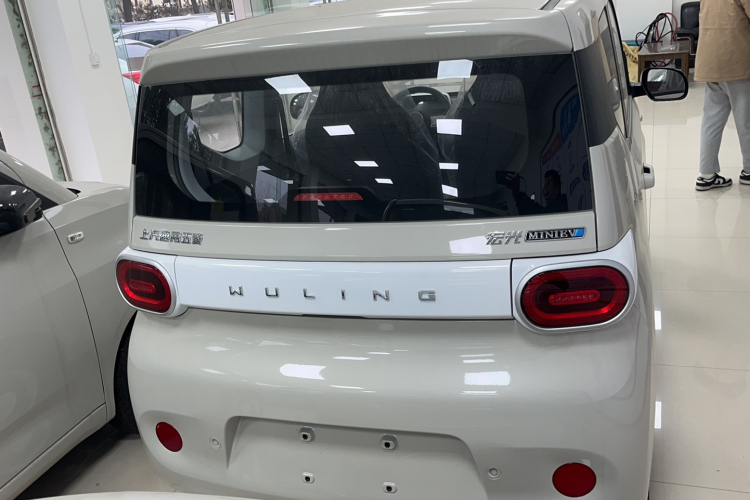 五菱汽车 宏光MINIEV 2024款 第三代 215km 青春版车身外观6004