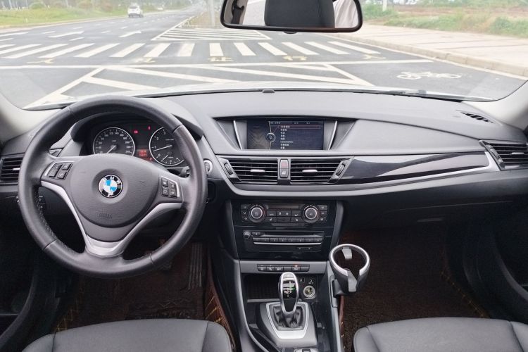 宝马X1 2015款 sDrive18i 领先晋级版中控内饰7004