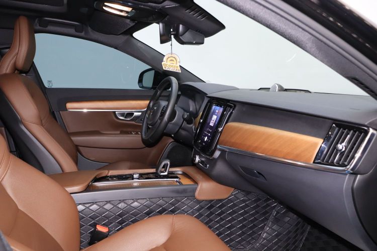 沃尔沃S90 2024款 B5 智逸豪华版中控内饰7003