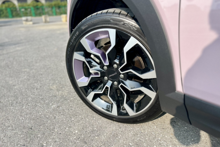 领克06 2023款 Remix 1.5T Shero车身外观6006