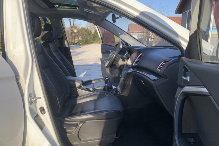 北汽幻速S6 2016款 1.5T 手动领先型中控内饰7003