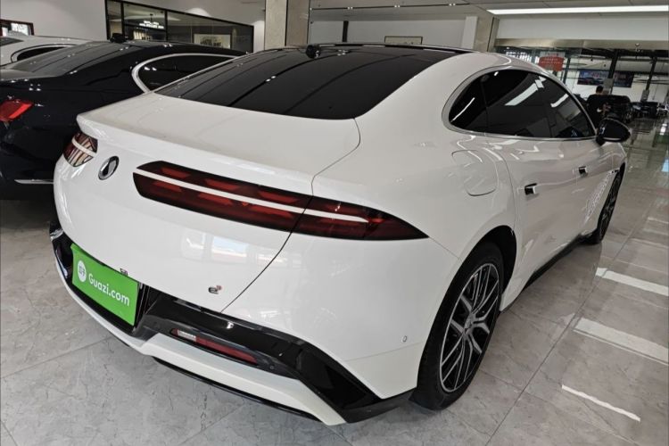 腾势Z9 2024款 1100km 四驱Max版车身外观6009