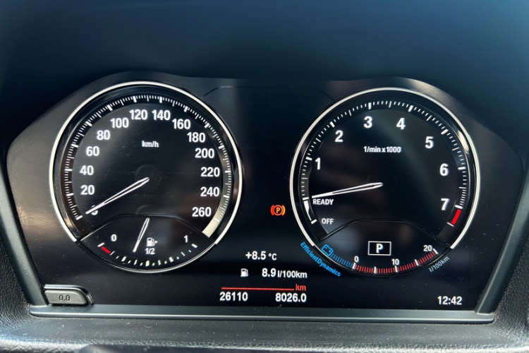 宝马1系 2021款 120i M运动曜夜版中控内饰15