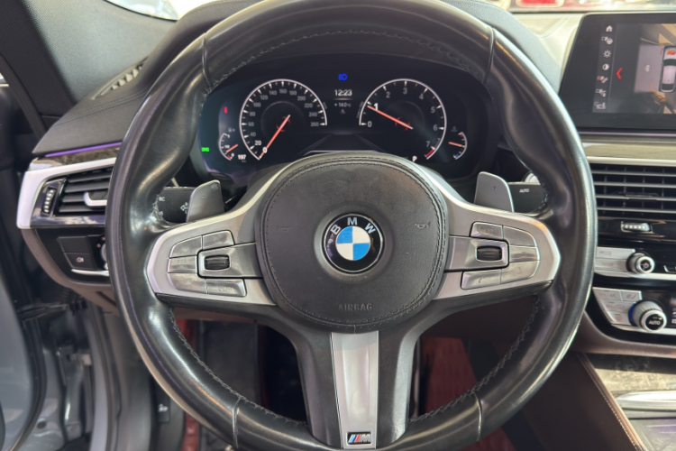 宝马6系GT 2019款 630i M运动大旅行家版中控内饰7012