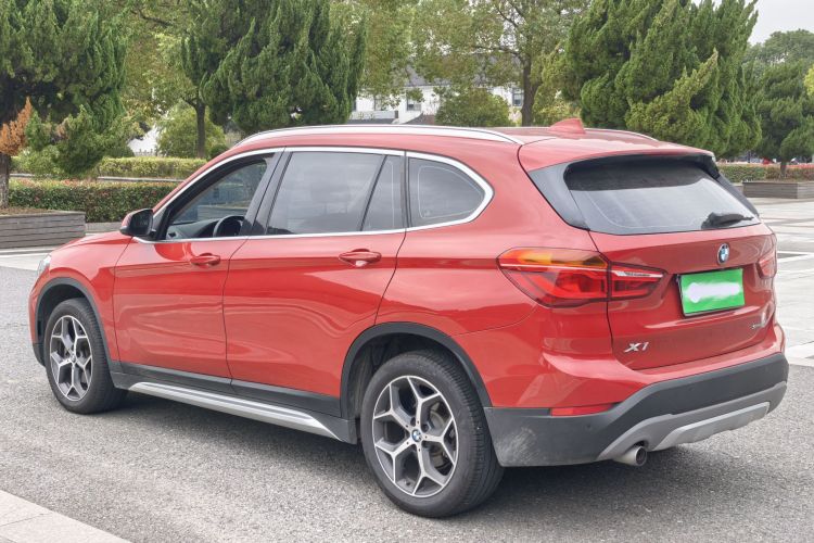 宝马X1 2019款 sDrive18Li 尊享型车身外观6006