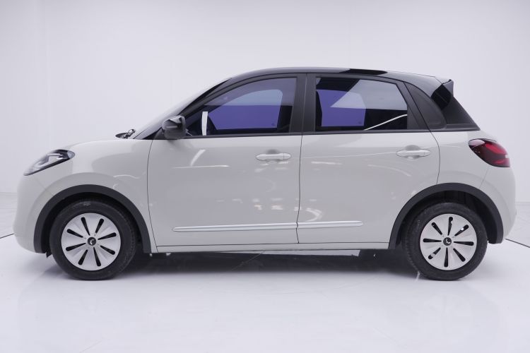 五菱汽车 五菱缤果 2023款 203km 轻享款车身外观6003