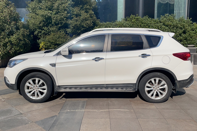 东风风神AX7 2015款 2.0L 手动智逸型车身外观6006