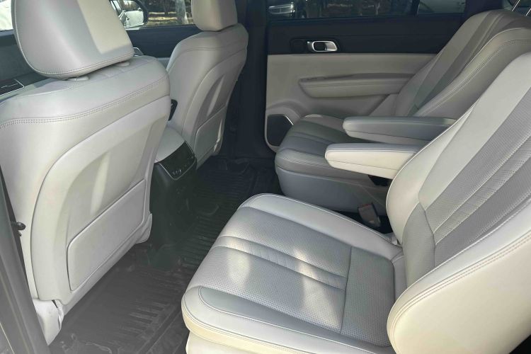 理想汽车 理想ONE 2020款 增程6座版中控内饰7007