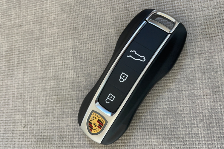 保时捷 2025款 Cayenne 3.0T中控内饰7009