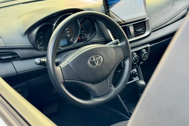 丰田 YARiS L 致炫 2020款 致炫X 1.5L CVT领先版中控内饰7006