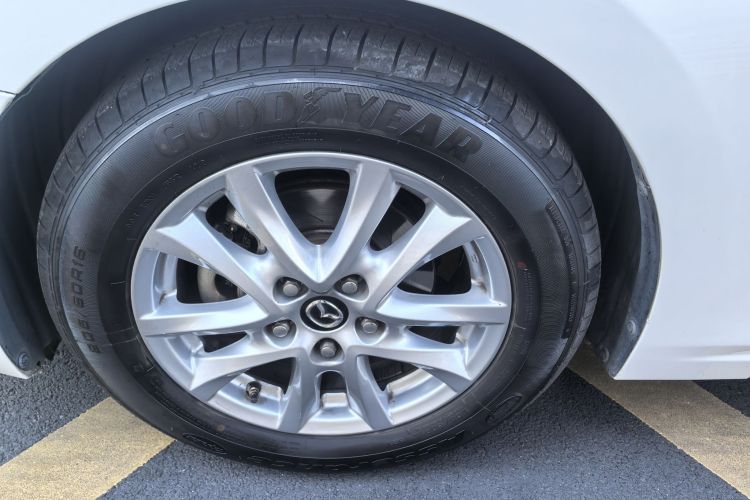 马自达3 昂克赛拉 2019款 云控版 两厢 1.5L 自动豪华型 国VI局部细节9002