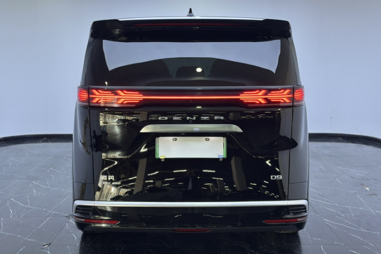 腾势D9 2022款 DM-i 970 四驱尊荣型车身外观6002