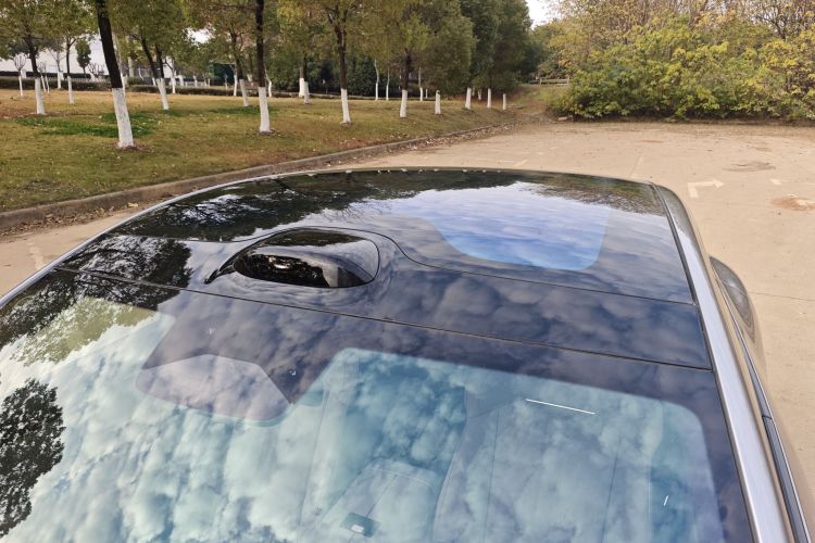 小米汽车 小米YU7 2025款 超长续航高性能四驱Max版局部细节57