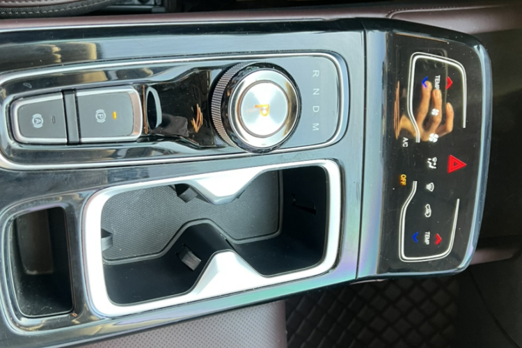 思皓QX 2021款 300T DCT追光版局部细节9014