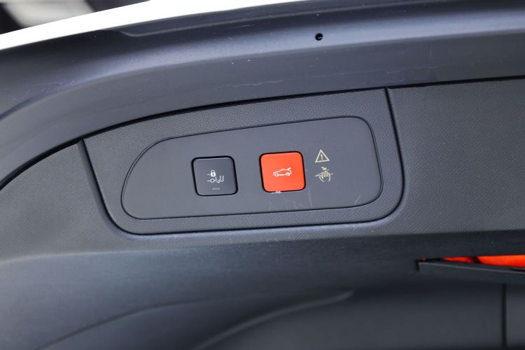 DS 7 2018款 45THP 歌剧院版局部细节9003