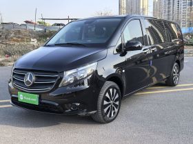 奔驰 威霆 2023款 2.0T 商务版 7座