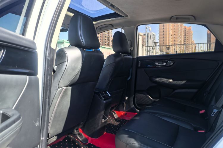 本田 凌派 2019款 180Turbo CVT豪华版 国VI中控内饰7002