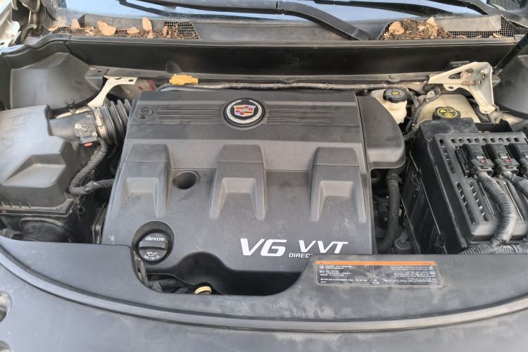 凯迪拉克SRX 2013款 3.6L 旗舰型局部细节9007