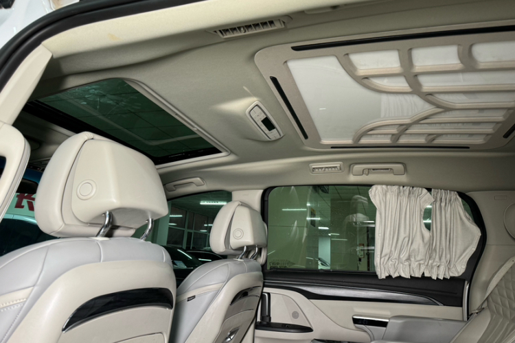 别克GL8 2023款 ES陆尊 舒适型中控内饰7002